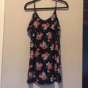 Design Lab (Lord and Taylor) Flutter Sleeve Dress